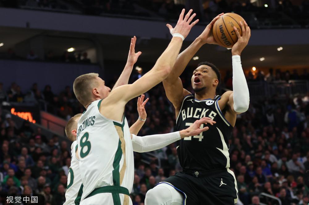 用她的坚定 用她的坚定